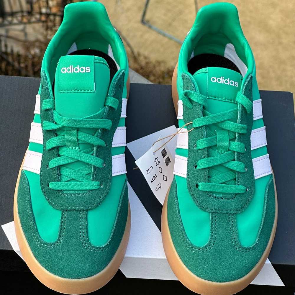 Adidas Green Casual Sneaker - Unisex Sizes US Womens 6 | 11 (Mens 4.5 | 9.5) NEW - Picture 4 of 10